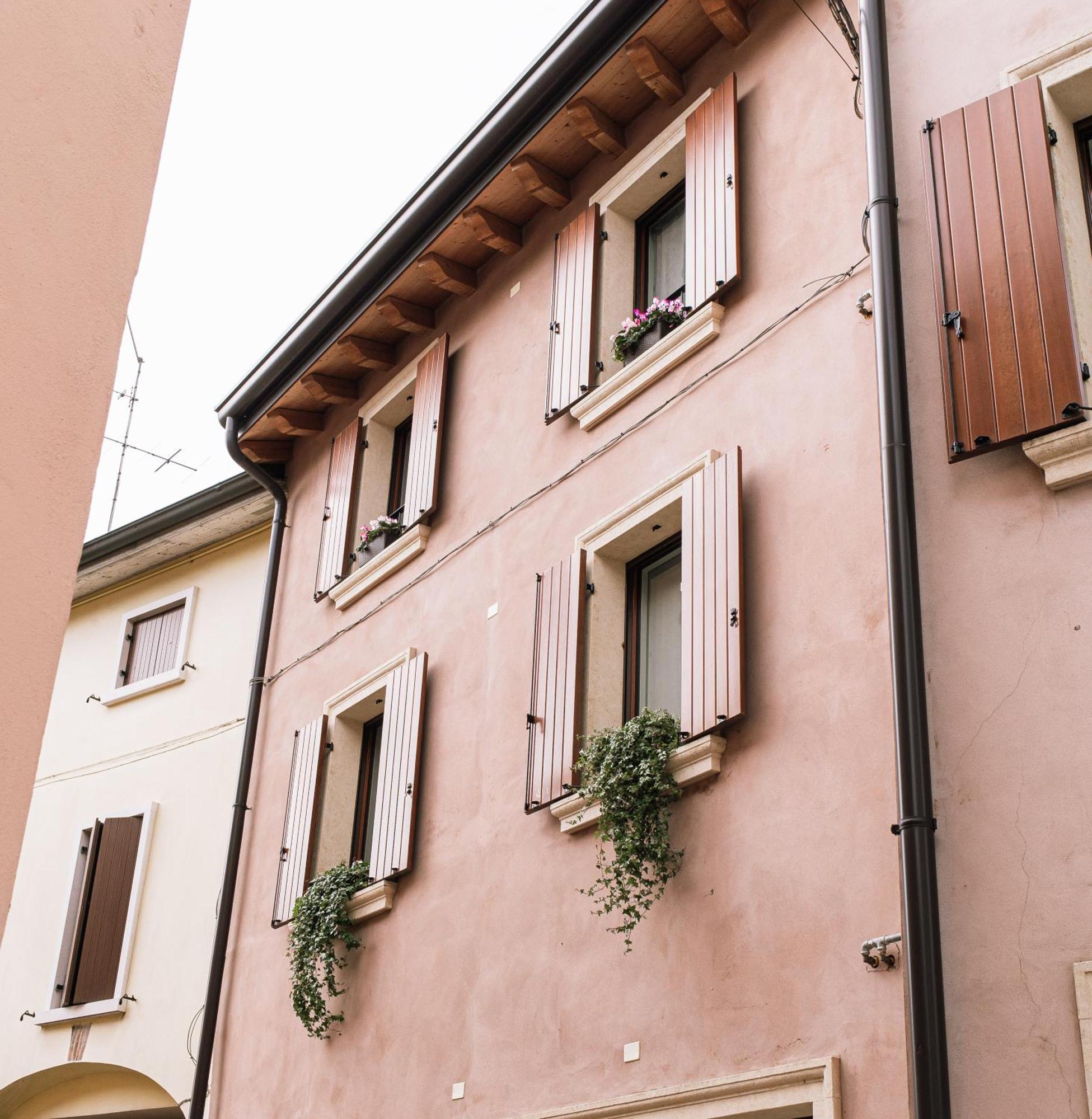Gomes Comfort House Valeggio sul Mincio Exterior foto